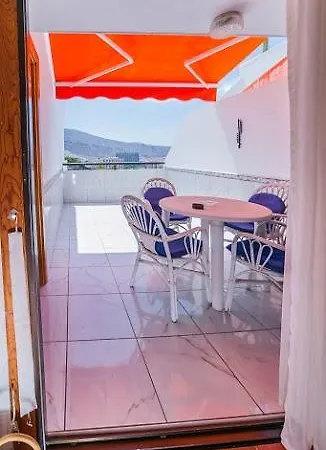 Colina Apartment Los Cristianos  Exterior photo